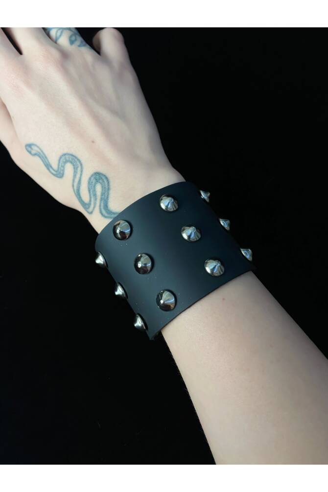 Dikenli Spikelı Üç Sıralı Suni Deri Bileklik (Unisex) - 2