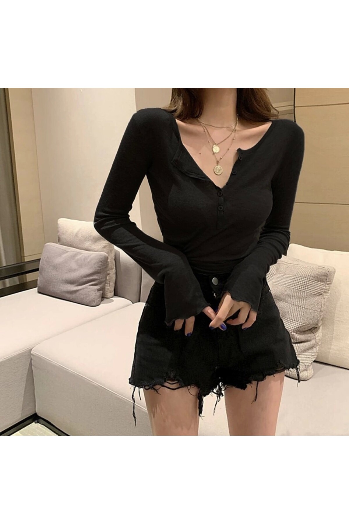 Düğmeli Yaka Uzun Kollu Siyah Crop Bluz - DarkellaStore