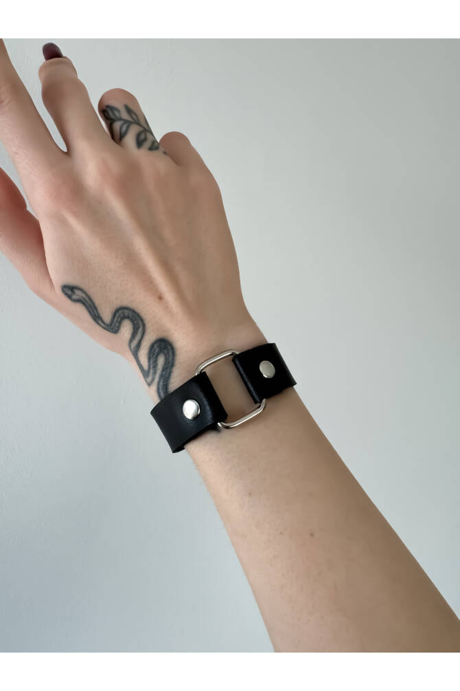 Gothic Punk Kare Halkalı Suni Deri Bileklik (Unisex Bedenli) - 1