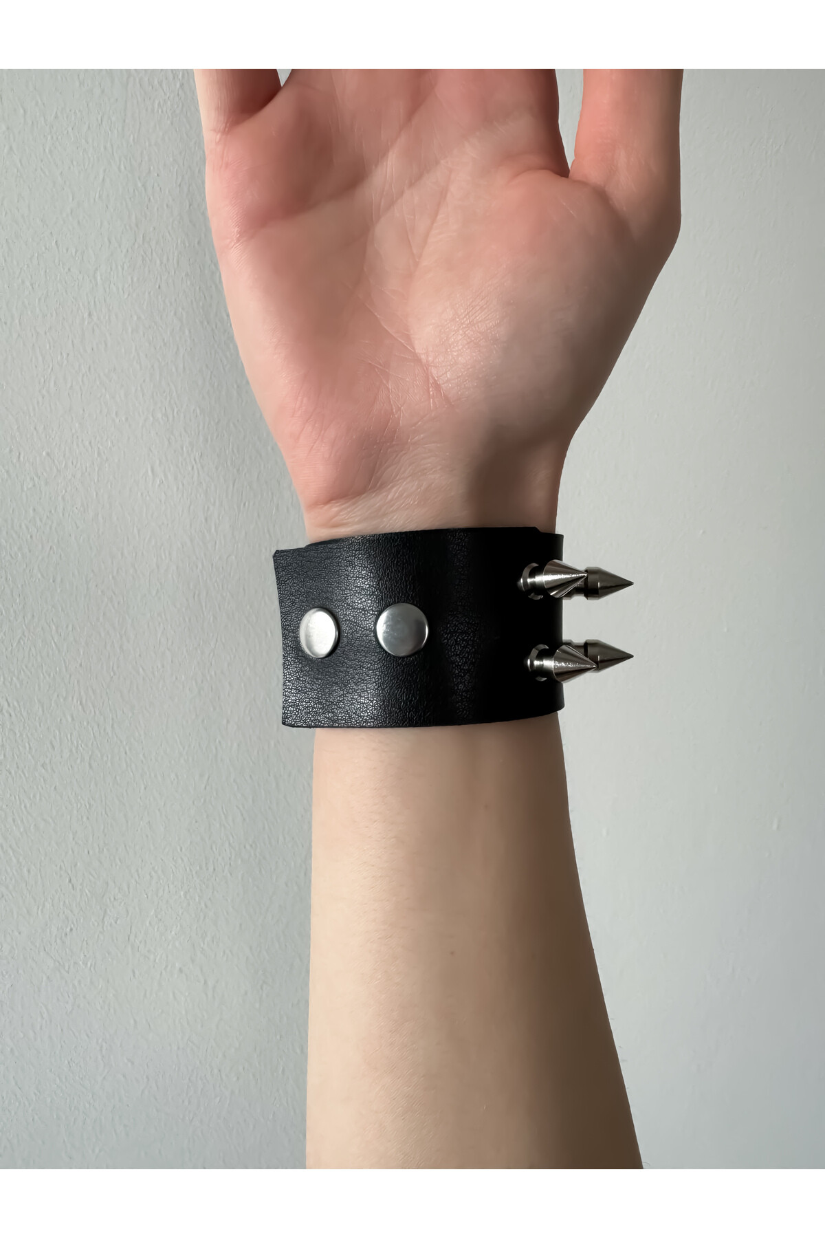 Gotik Gothic Punk Oluklu Spikelı Suni Deri Bileklik Spikelı Deri Bileklik Çivili Bileklik - 3