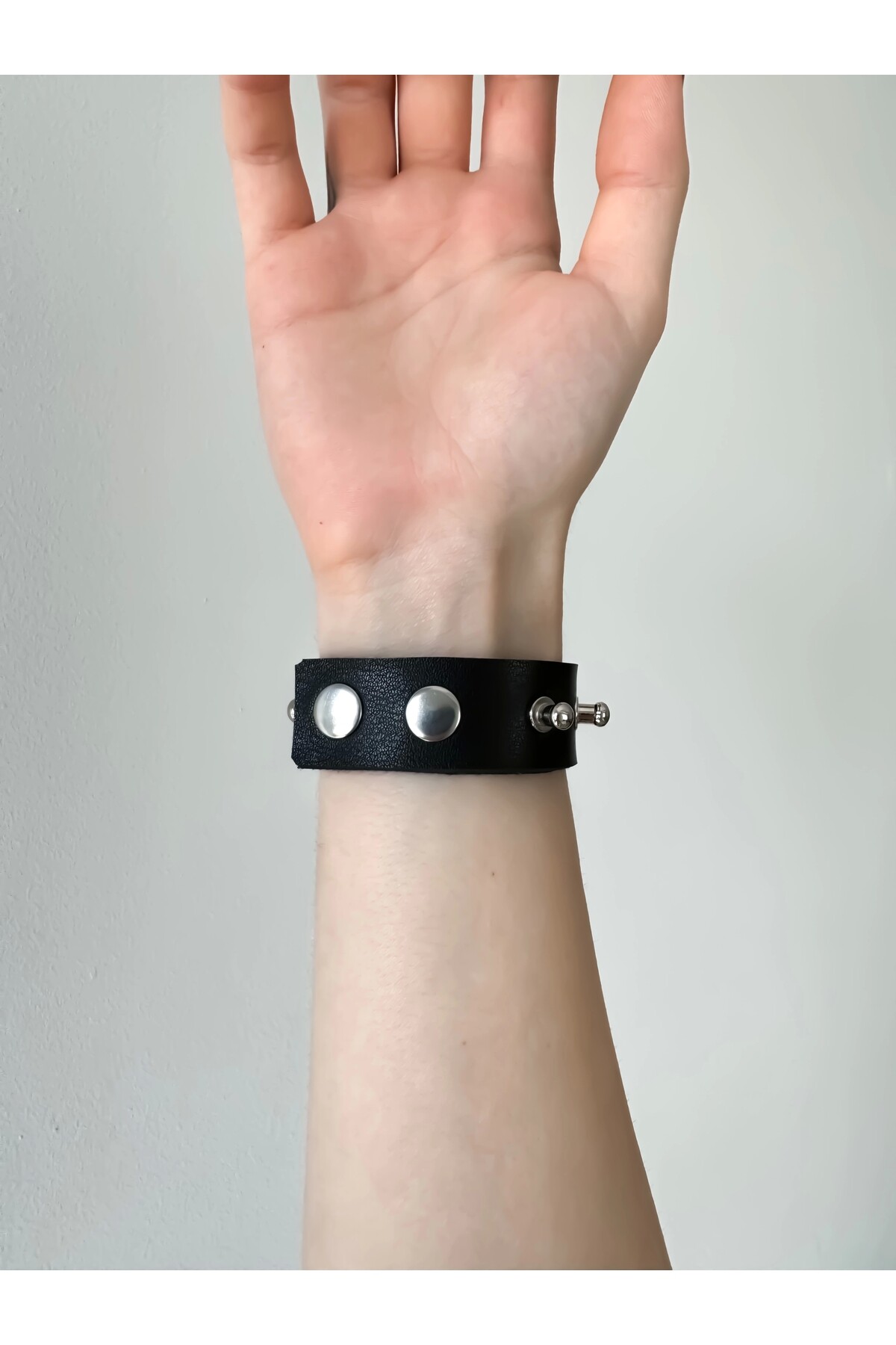 Gotik Gothic Punk Suni Deri Yuvarlak Başlı Çivili Bileklik (UNISEX BEDENLİ) - 6