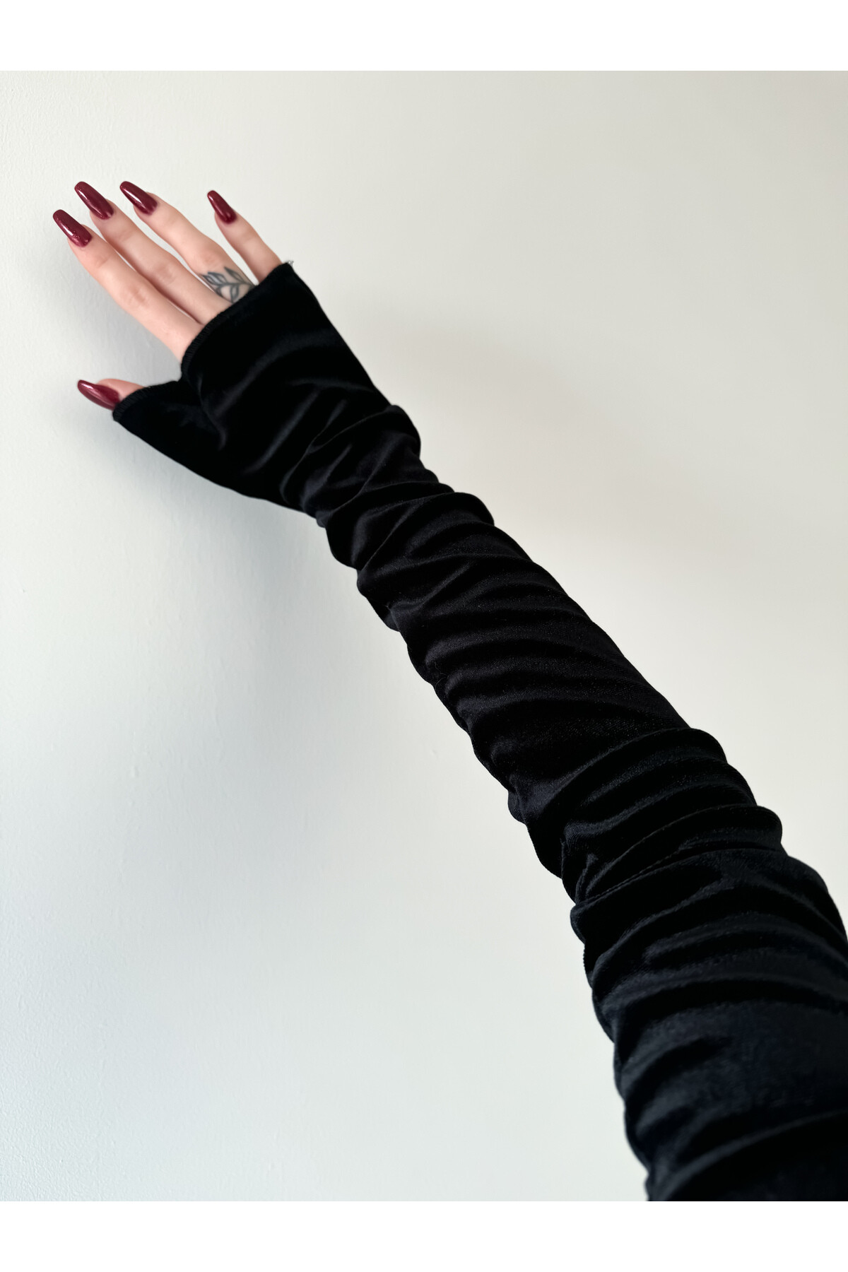 Gotik Gothic Punk Uzun Kadife Kolluk, Parti Kolluğu, Parti Eldiveni - DarkellaStore