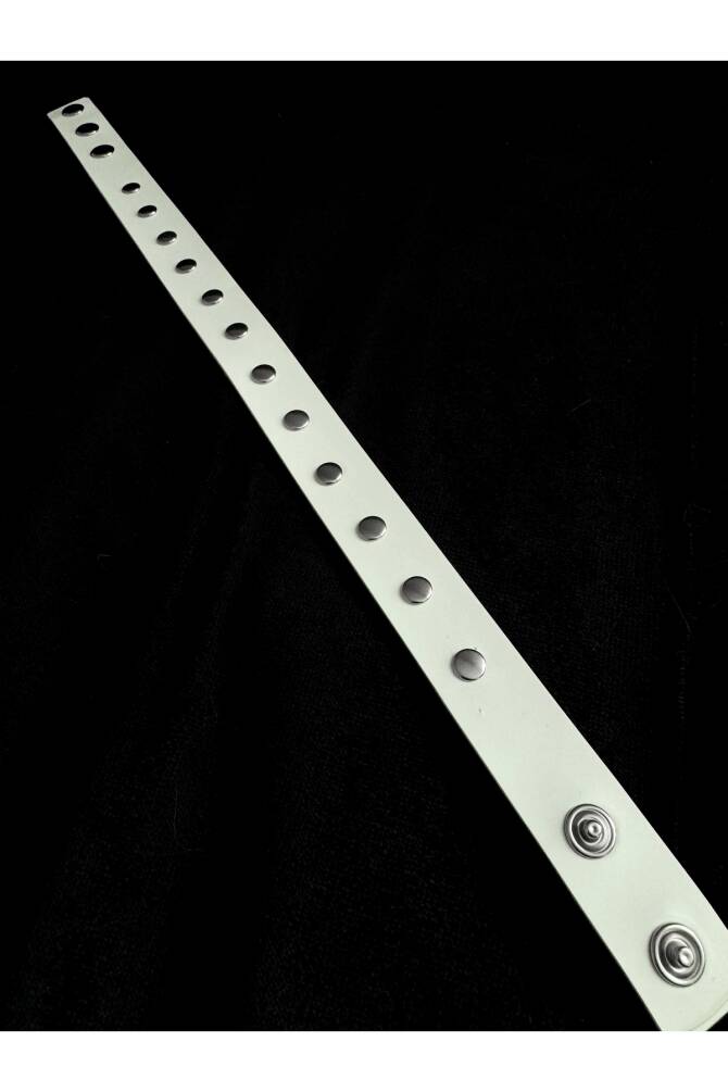 Gotik Punk Beyaz Rugan Zımbalı Choker Boyunluk - 3