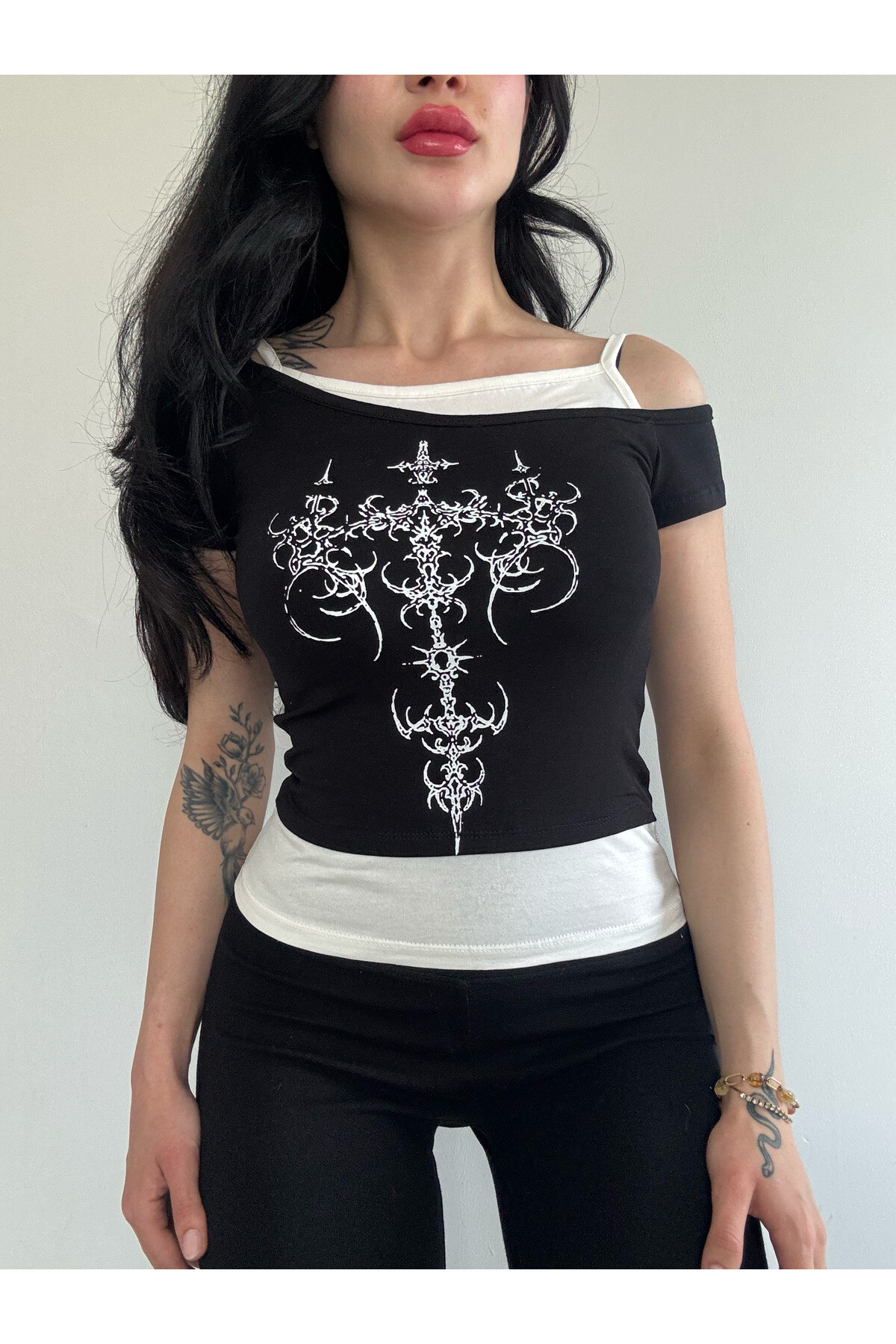Gotik Punk Cross Pattern Haç Kayık Yaka Askılı Kısa Kollu T-Shirt - 8