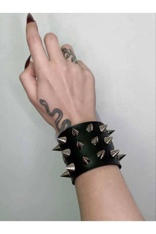 Gotik , Punk , Dikenli Kuşgözlü Üç Sıralı Deri Bileklik - 7