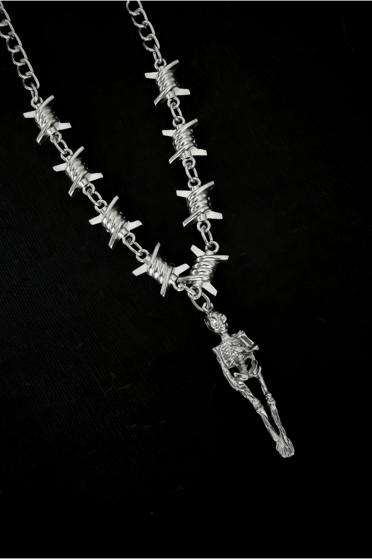 Gotik Punk İskelet Detay Dikenli Zincirli Kolye - 2