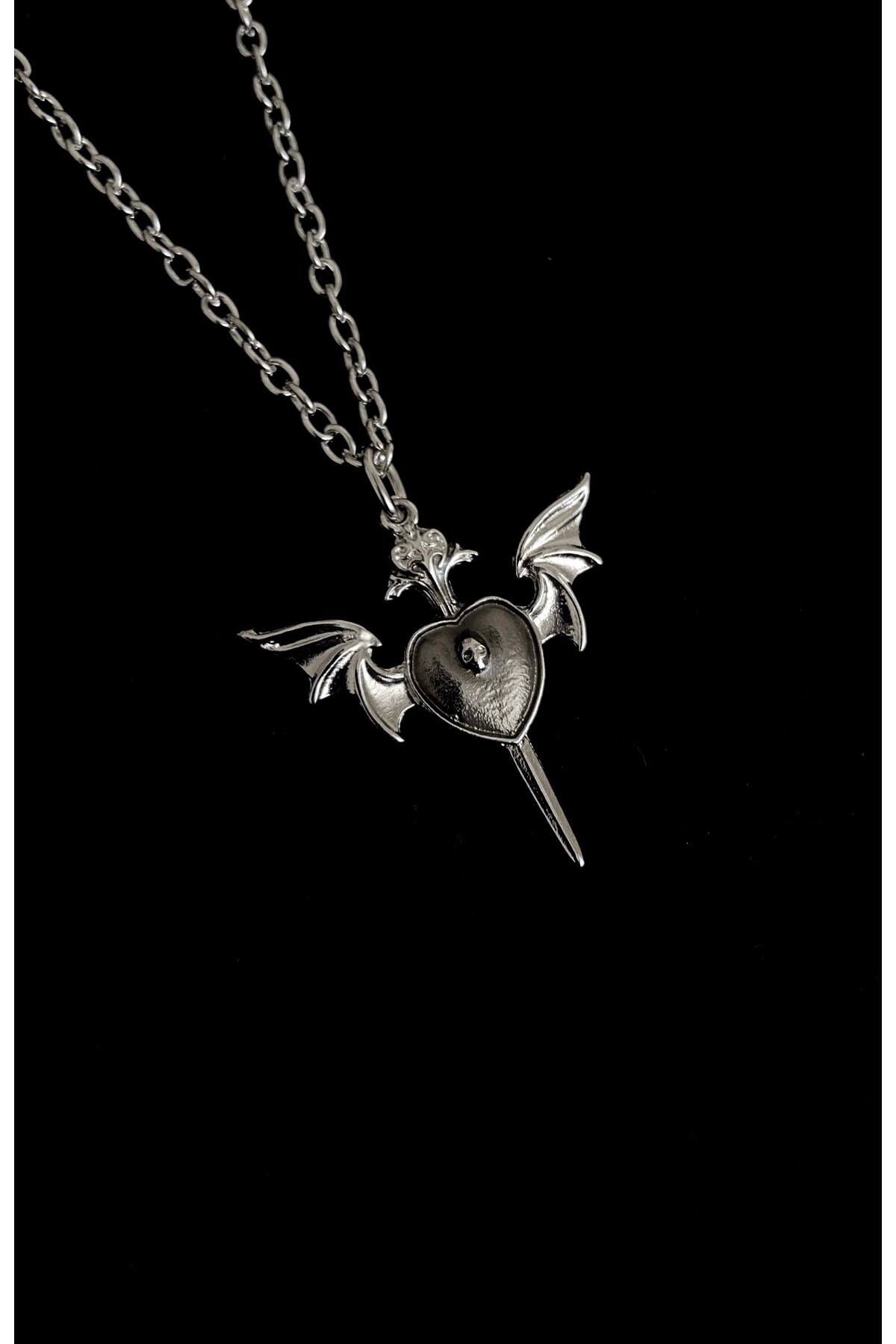 Gotik Punk Kanatlı Kuru Kafalı Kırmızı Kalp Kolye - 13