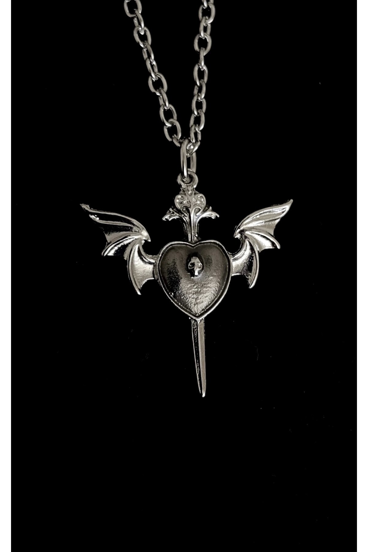 Gotik Punk Kanatlı Kuru Kafalı Kırmızı Kalp Kolye - 21
