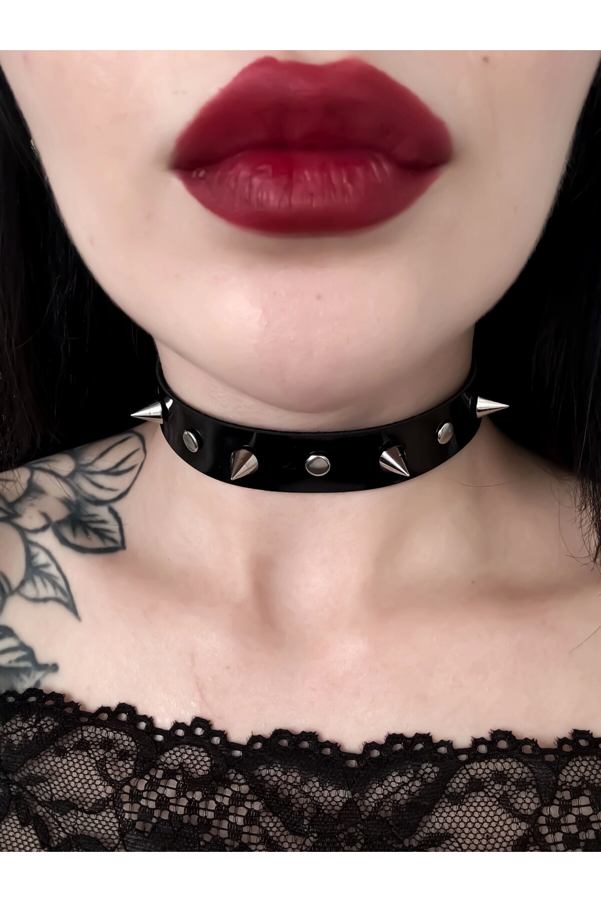 Gotik Punk Rugan Zımbalı Dikenli Choker Boyunluk - DarkellaStore