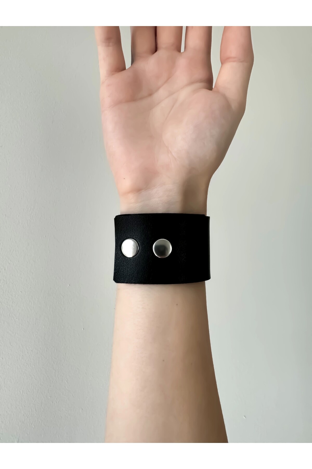 Gotik Punk Suni Deri Kalın Düz Deri Bileklik (UNISEX BEDENLİ) - DarkellaStore