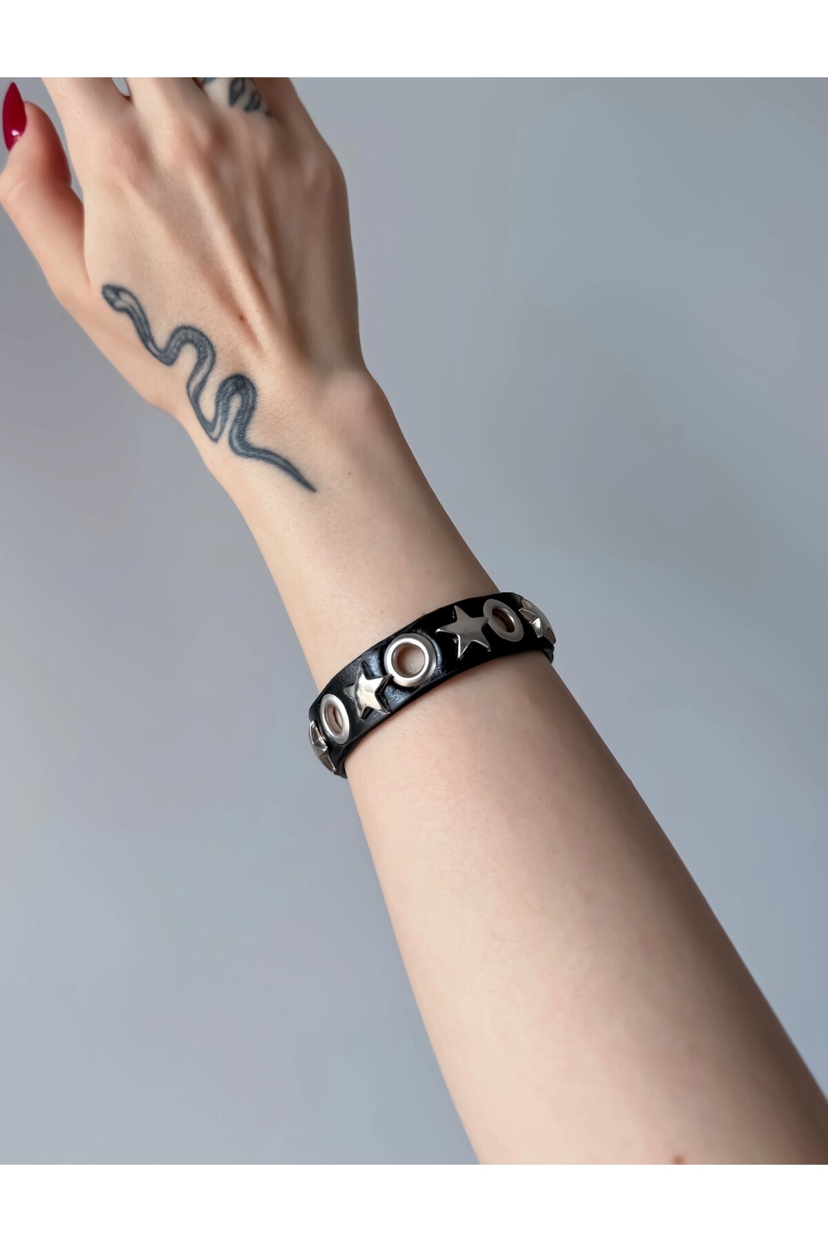 Gotik Punk Y2K Yıldızlı Kuş Gözlü Suni Deri Bileklik - DarkellaStore