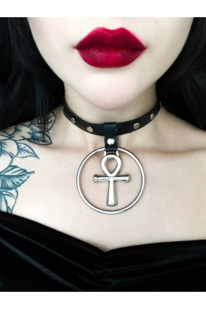 Gotik Punk Zımbalı Suni Deri Halkalı Haç Choker Boyunluk - 1