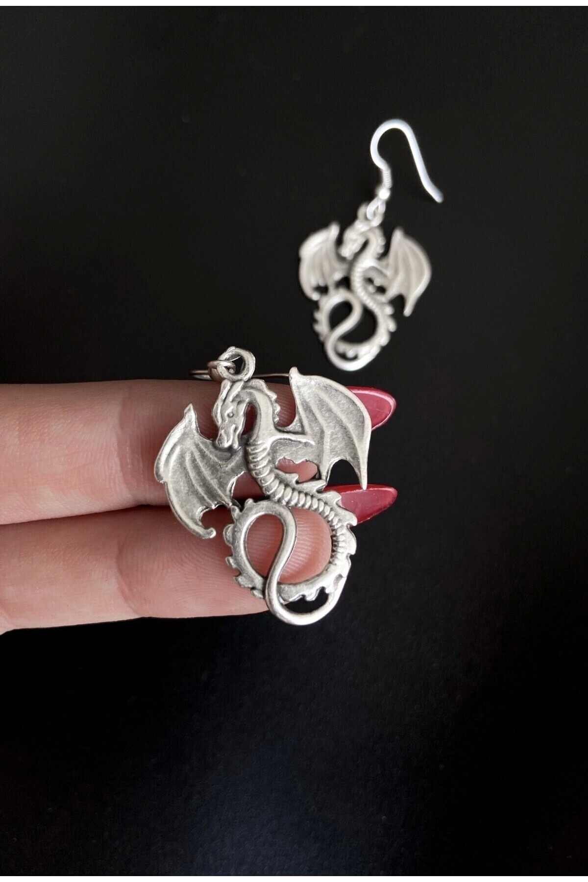 Gotik Y2K Ejderha Metal Sallantılı Küpe - 2