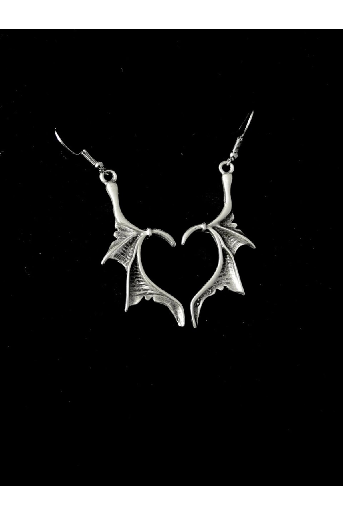 Gotik Yarasa Kanat Kalpli Sallantılı Küpe - 3