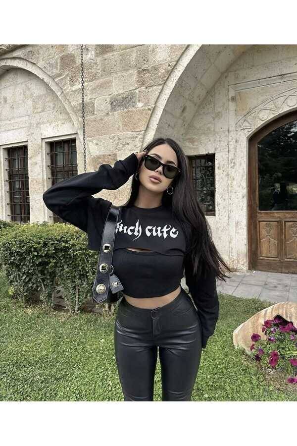 Gotik Yazılı Such Cute Crop Sweatshirt - 4