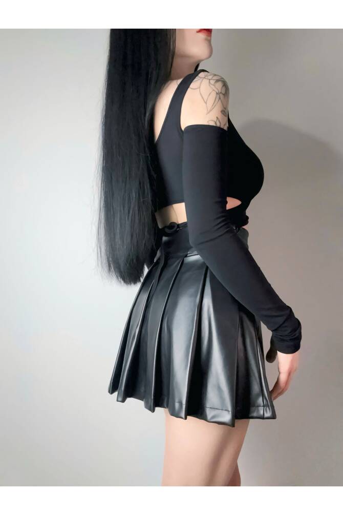 Y2K Rave Parti Stili V Yaka Çapraz Bağlamalı Crop Bluz, Süprem Arkası Bağcıklı Crop Bluz - 4